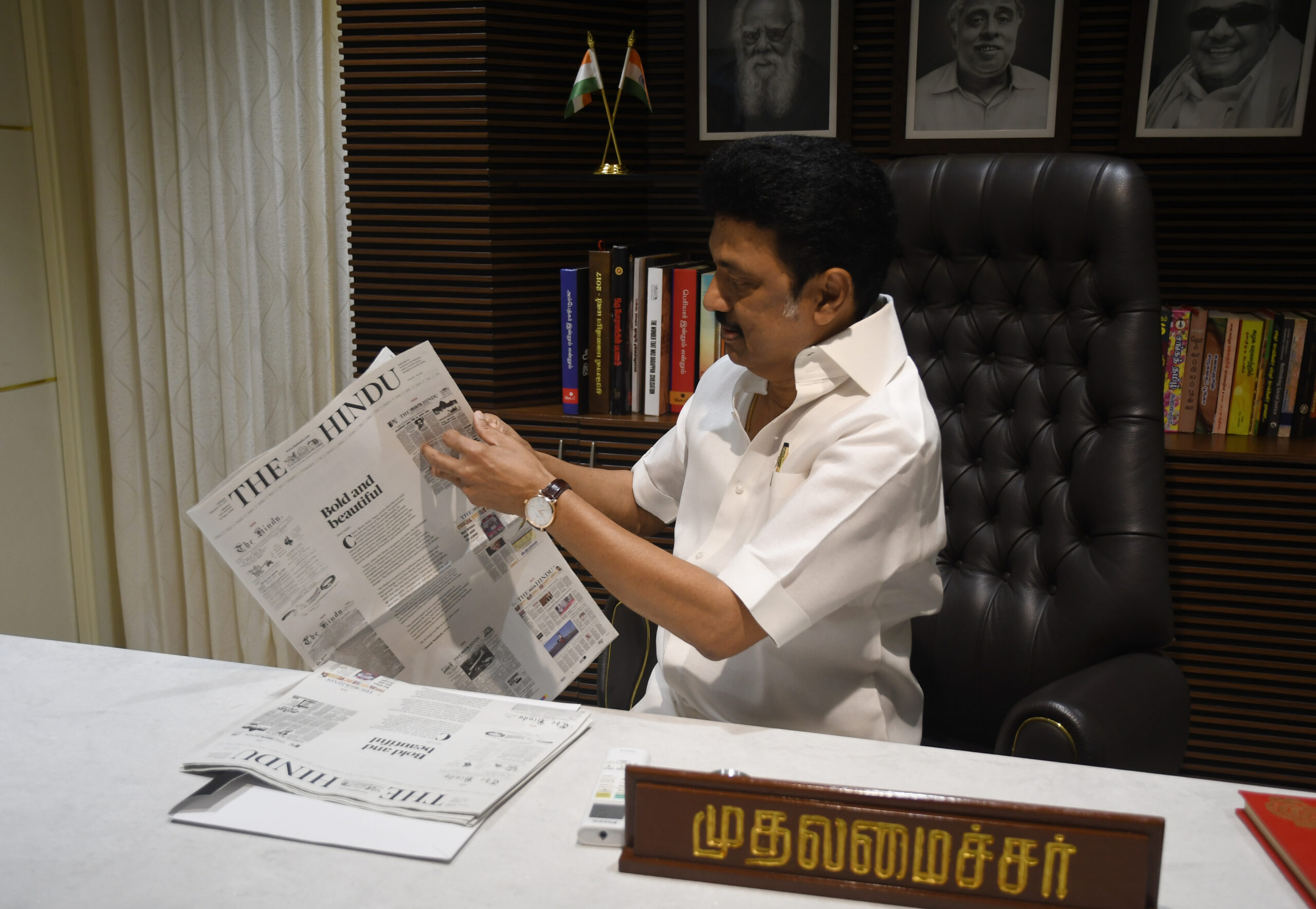 stalin-reading-th-scaled